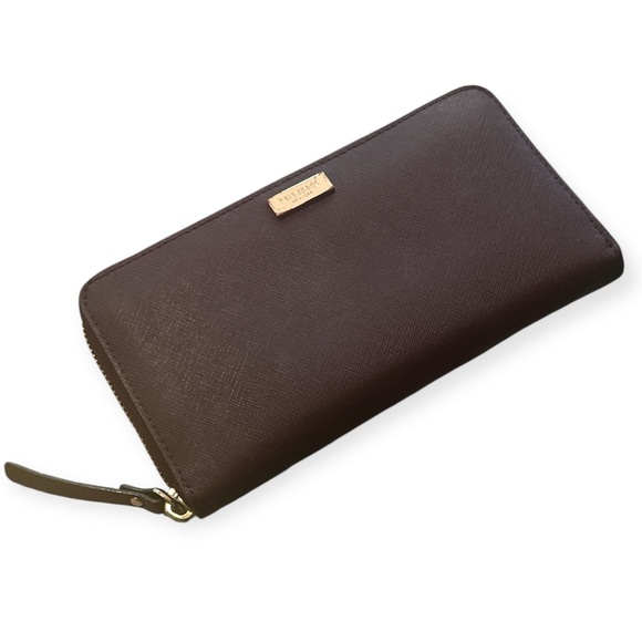KATE SPADE | Plum Leather Zip Up Wallet - Picture 1 of 6